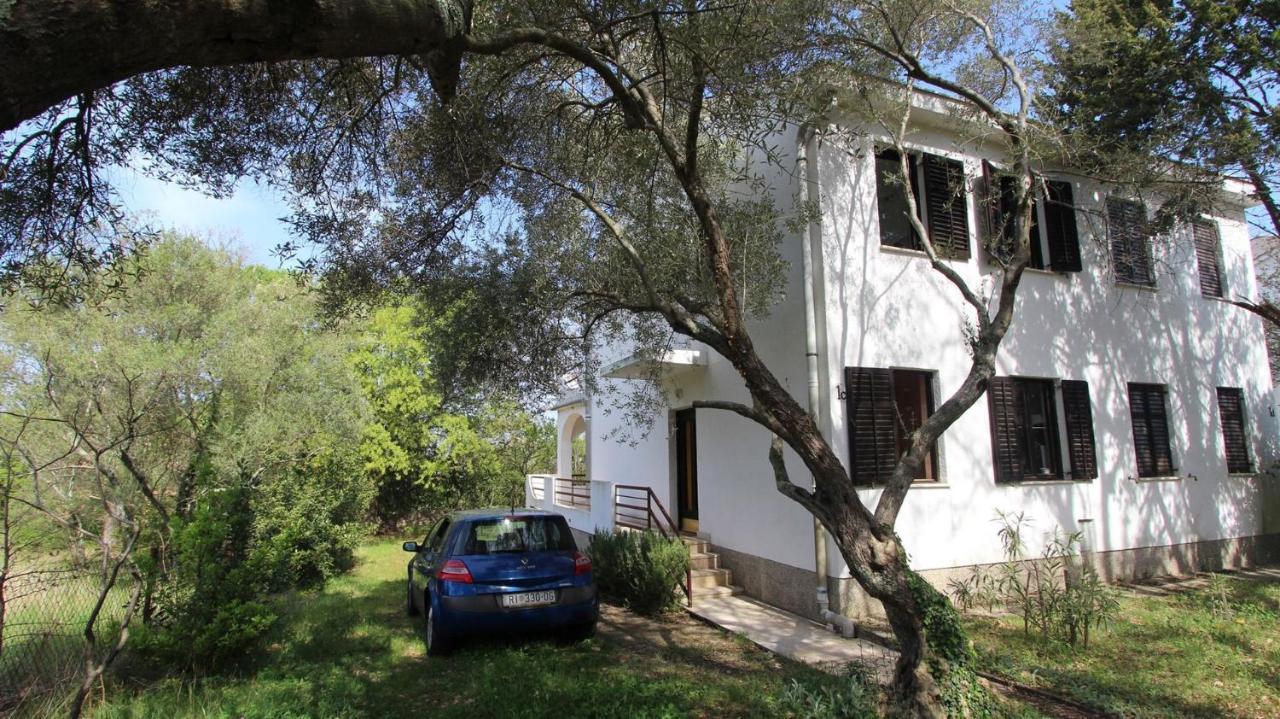 Apartment Gita Malinska Bagian luar foto