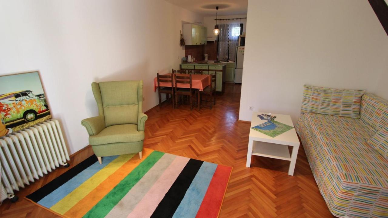 Apartment Gita Malinska Bagian luar foto