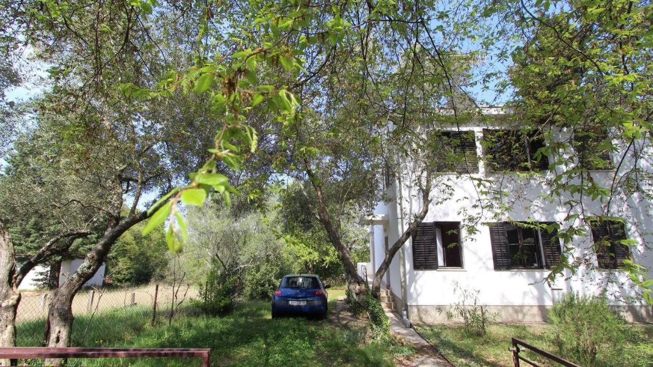 Apartment Gita Malinska Bagian luar foto